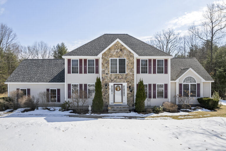 20 Ordway Lane, Kingston, NH