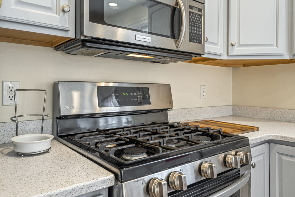 20 Ordway Lane, Kingston, NH