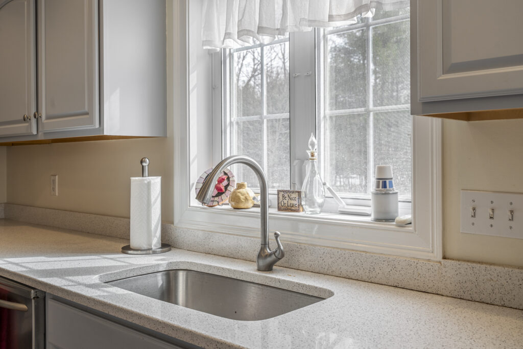 20 Ordway Lane, Kingston, NH