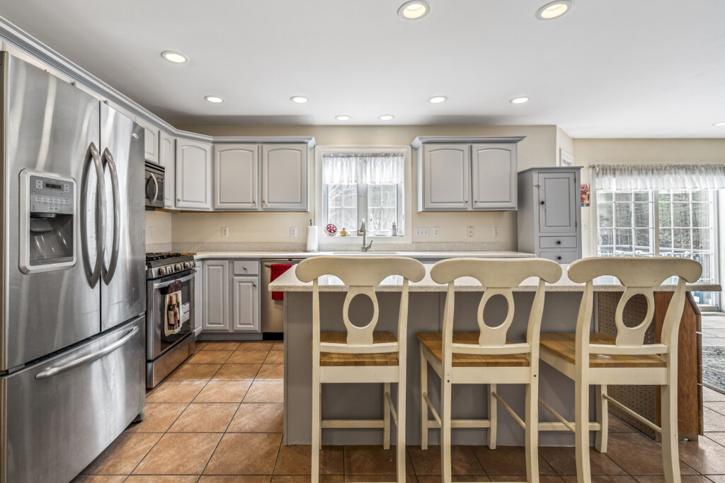 20 Ordway Lane, Kingston, NH