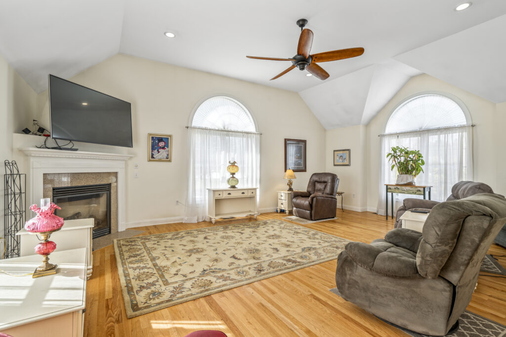 20 Ordway Lane, Kingston, NH