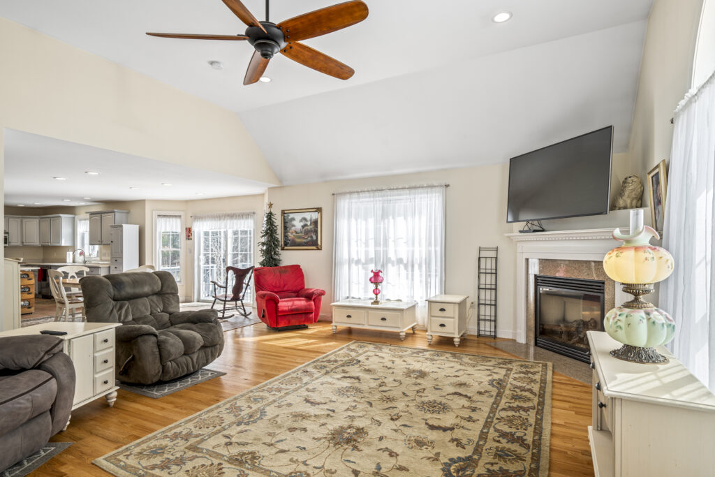 20 Ordway Lane, Kingston, NH