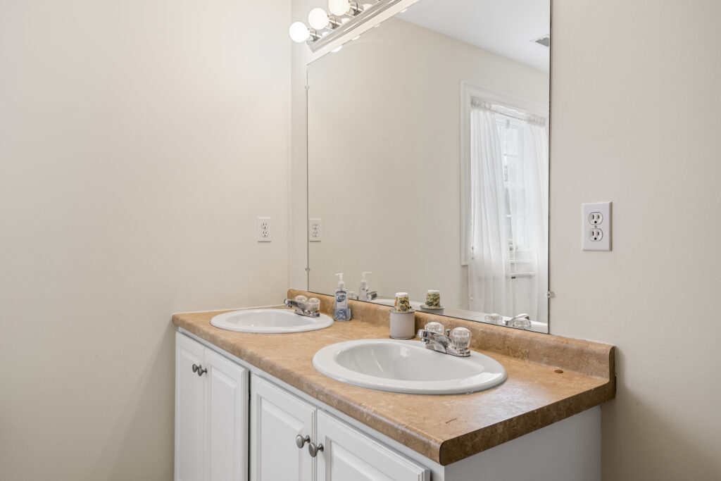 20 Ordway Lane, Kingston, NH