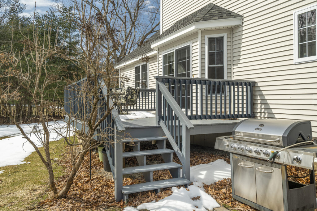 20 Ordway Lane, Kingston, NH