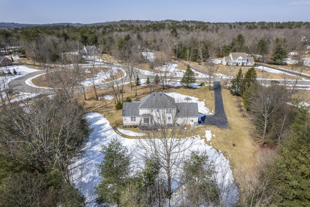 20 Ordway Lane, Kingston, NH