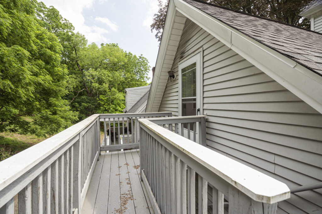 34_Floral_Ave_unit_5_Dover_NH_03