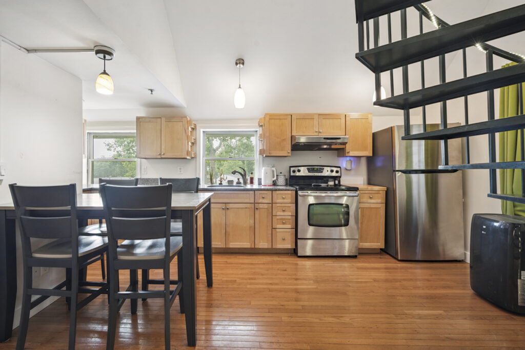 34_Floral_Ave_unit_5_Dover_NH_04