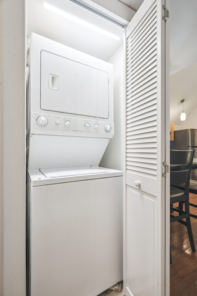 34_Floral_Ave_unit_5_Dover_NH_27