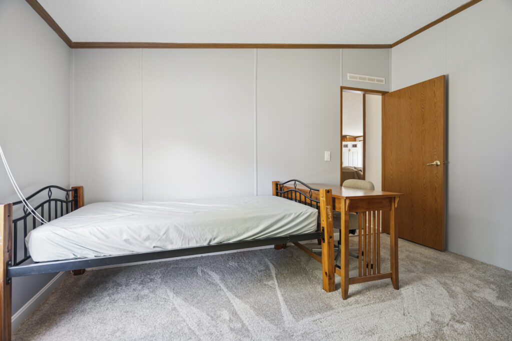 30 Cherokee Way Rochester NH 03867 13