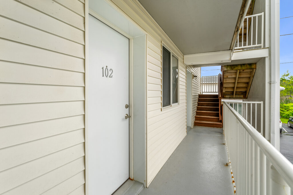 933-ocean-blvd-24