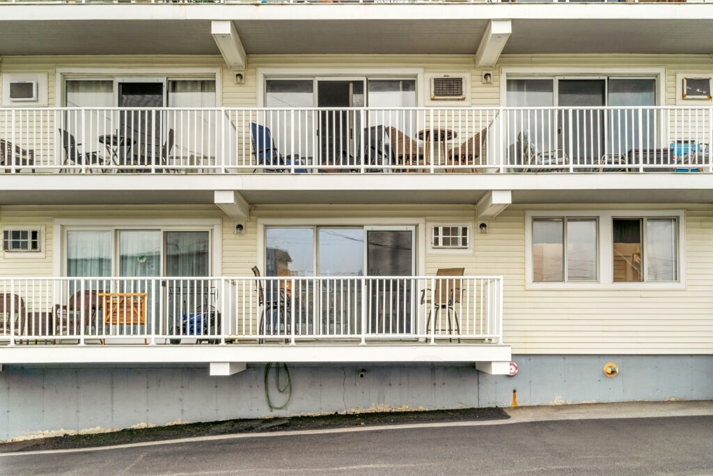 933-ocean-blvd-31