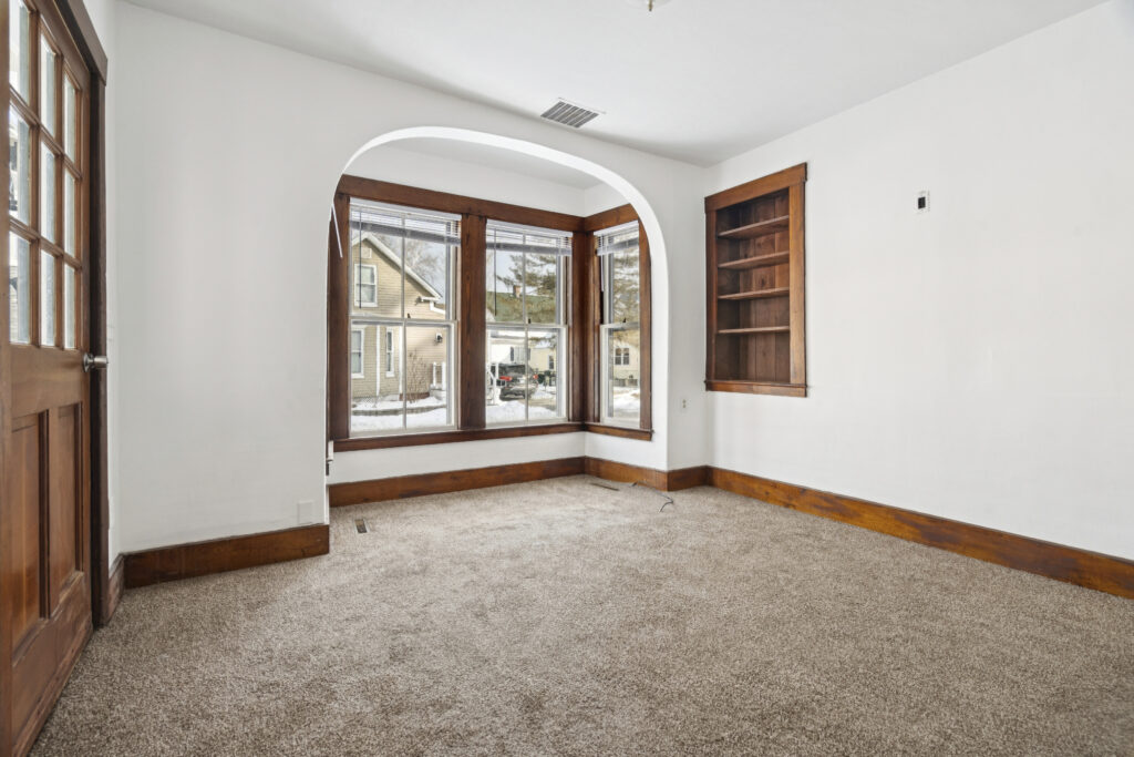 67 Winter Street , Rochester, Strafford, NH 03867