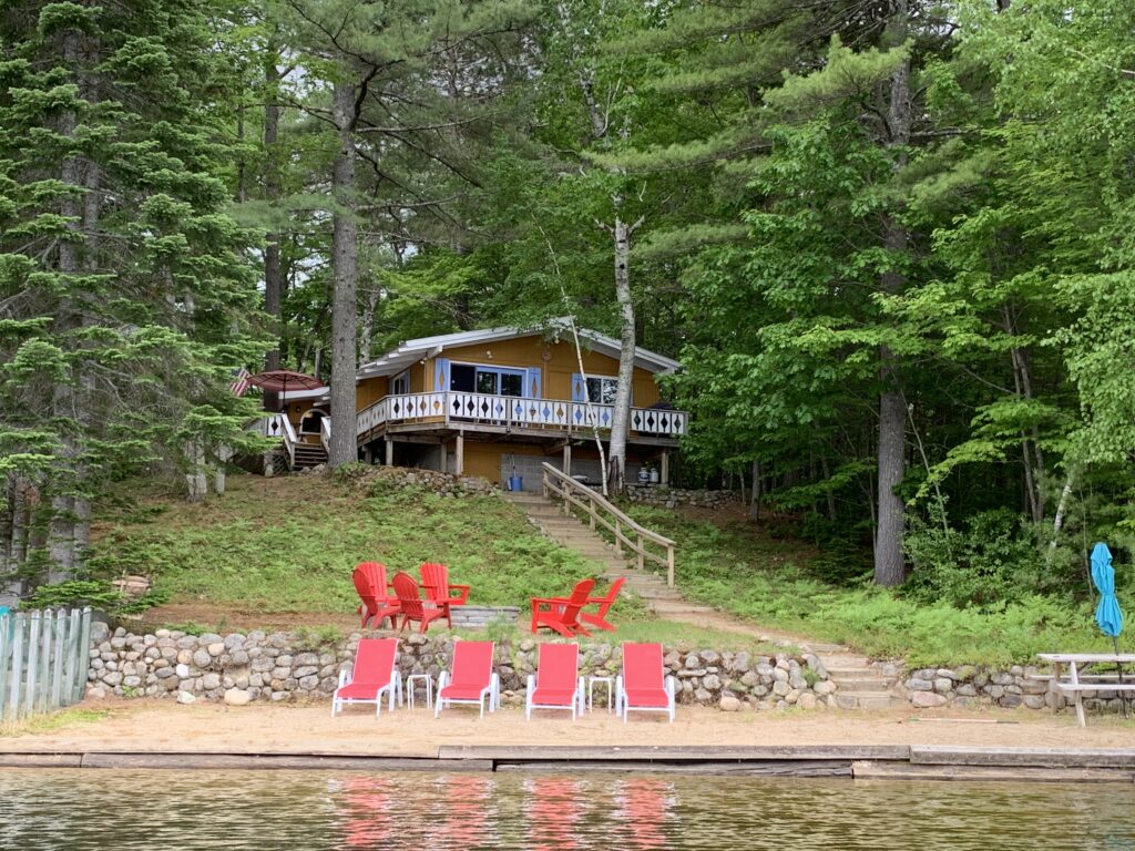 Swiss Chalet-Lakefront on Pequawket Pond