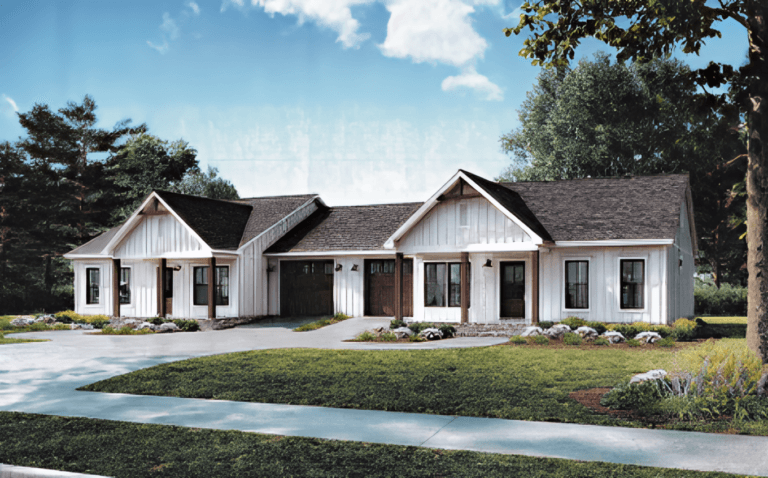 100 Tuttle Road, Lee, NH 03861